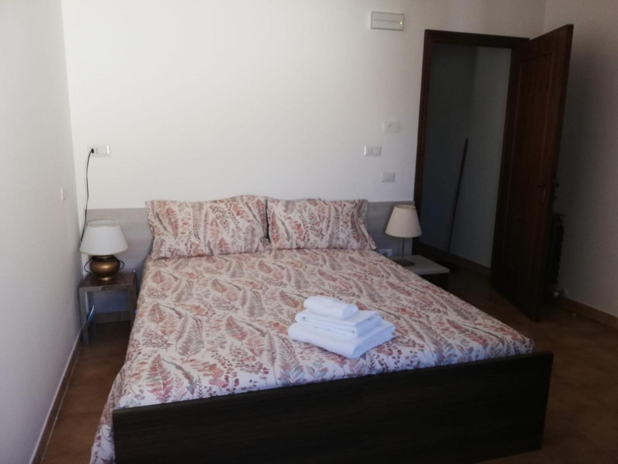 Con Mario E Almerina Frascara Ngoại thất bức ảnh